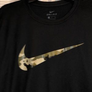 Nike Dri-Fit Camo Check T-Shirt Men’s XL